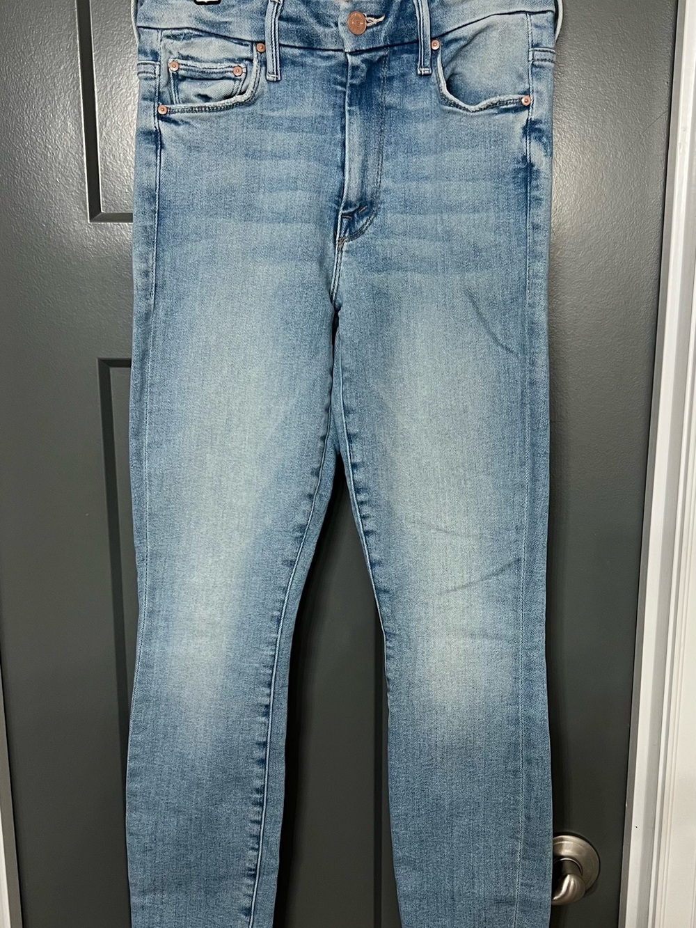 MOTHER High Waister Looker Light Blue Cropped Ankle Jeans 25